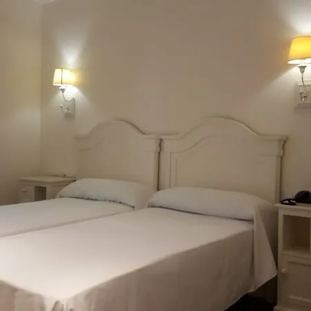 Apartamentos Mr La Racona Santa Llucia