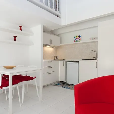 Apartamentos Mr La Racona * Santa Llucia