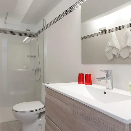 Apartamentos Mr La Racona Santa Llucia